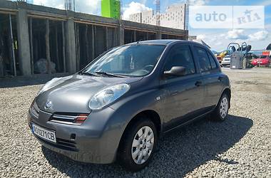 Хэтчбек Nissan Micra 2004 в Тячеве