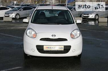 Хетчбек Nissan Micra 2013 в 