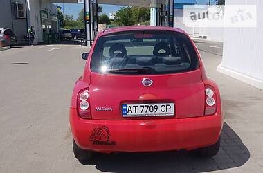 Хэтчбек Nissan Micra 2004 в Черновцах