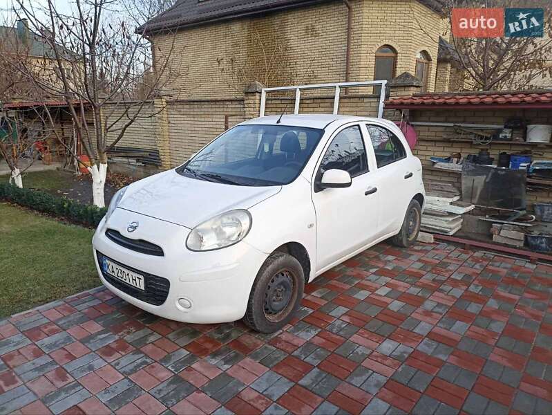 Хэтчбек Nissan Micra 2013 в Киеве