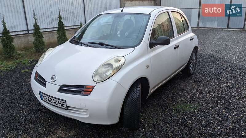 Хетчбек Nissan Micra 2003 в Виноградові