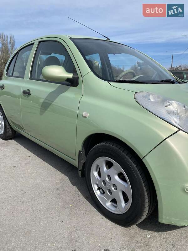 Хетчбек Nissan Micra 2006 в Запоріжжі