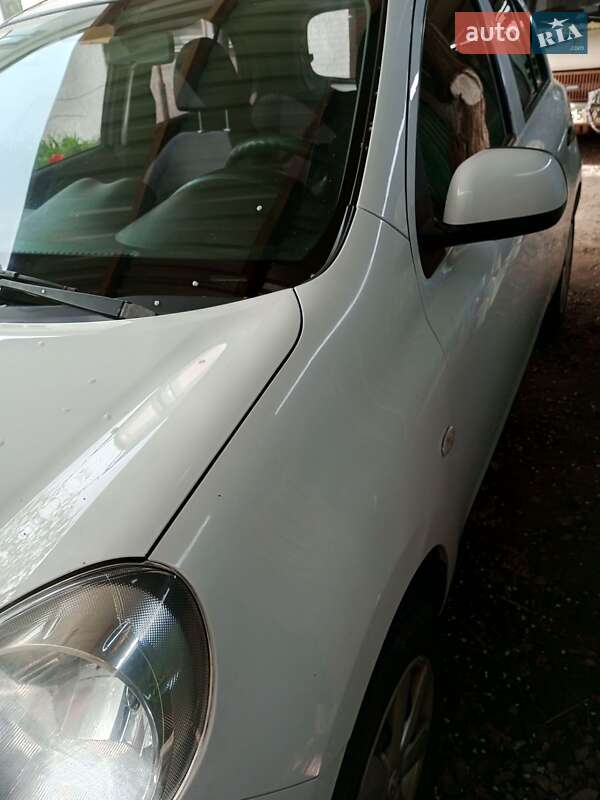 Хетчбек Nissan Micra 2015 в Києві