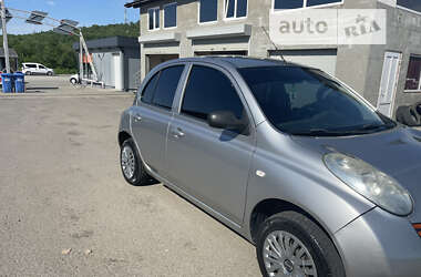 Хэтчбек Nissan Micra 2004 в Мукачево