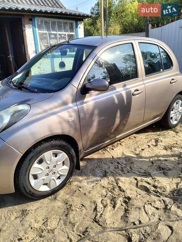 Хетчбек Nissan Micra 2007 в Лебедині