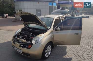 Хэтчбек Nissan Micra 2004 в Киеве