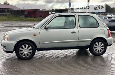 Хэтчбек Nissan Micra 2001 в Черновцах