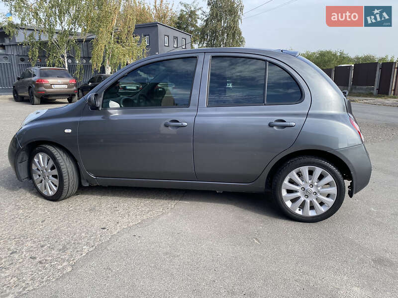 Хетчбек Nissan Micra 2004 в Києві
