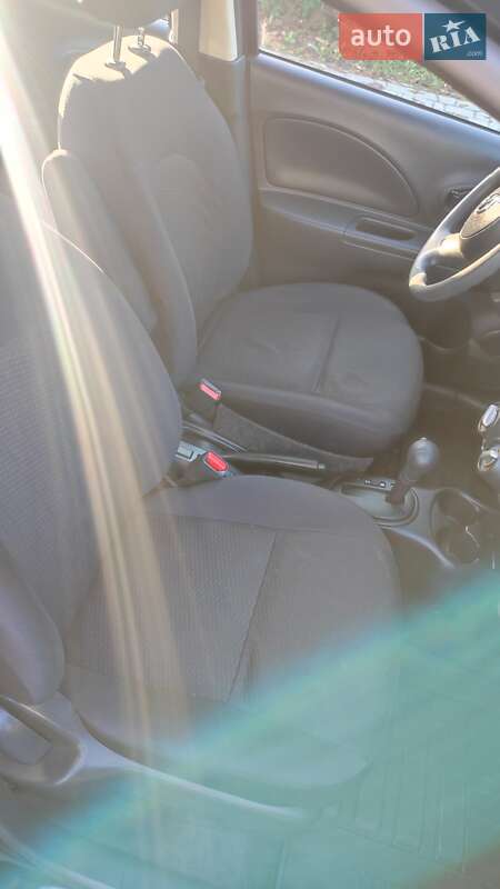 Хэтчбек Nissan Micra 2015 в Львове фото 15 Хэтчбек Nissan Micra 2015 в Львове