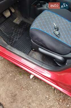 Хэтчбек Nissan Micra 2013 в 