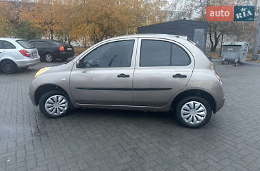 Хэтчбек Nissan Micra 2007 в Днепре