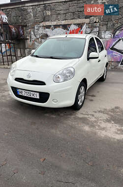 Хэтчбек Nissan Micra 2014 в Днепре