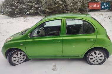 Хэтчбек Nissan Micra 2005 в Турийске