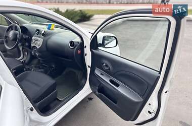 Хетчбек Nissan Micra 2013 в 