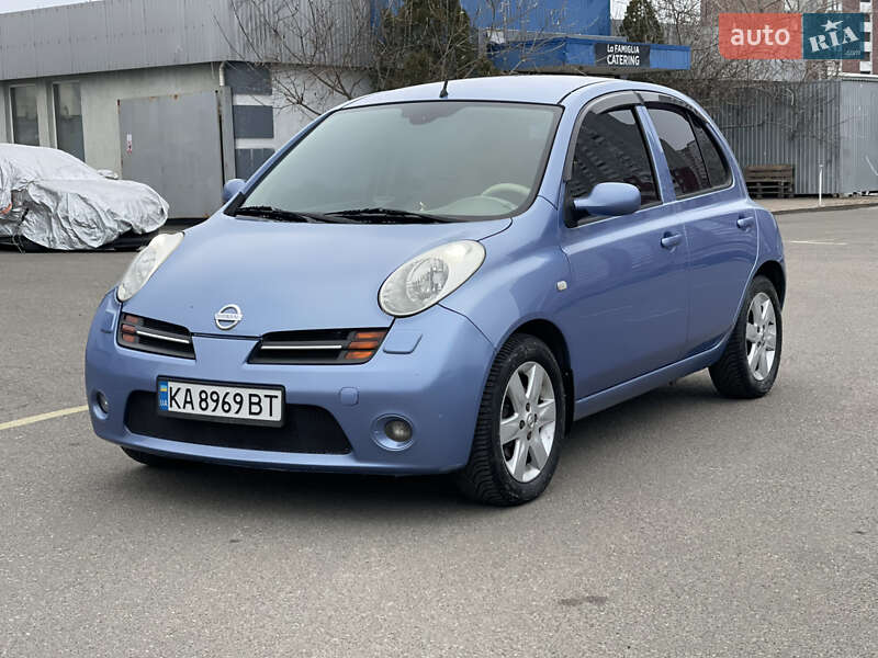 Хэтчбек Nissan Micra 2004 в Киеве