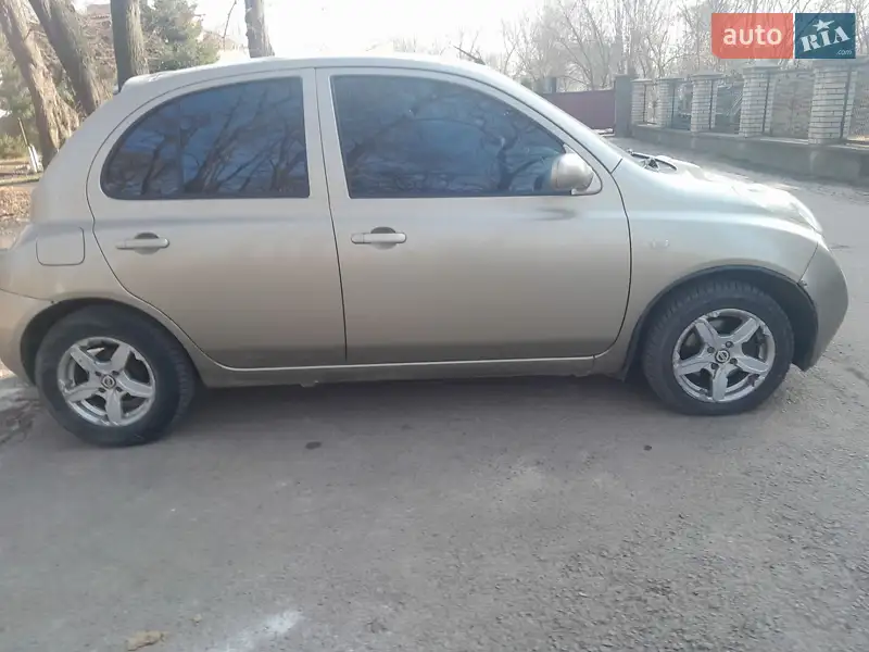 Nissan Micra 2004