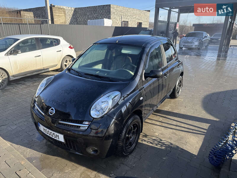 Хэтчбек Nissan Micra 2008 в 