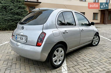 Хэтчбек Nissan Micra 2004 в 