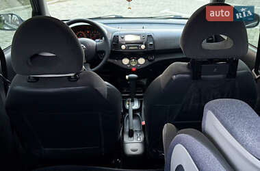 Хэтчбек Nissan Micra 2004 в 