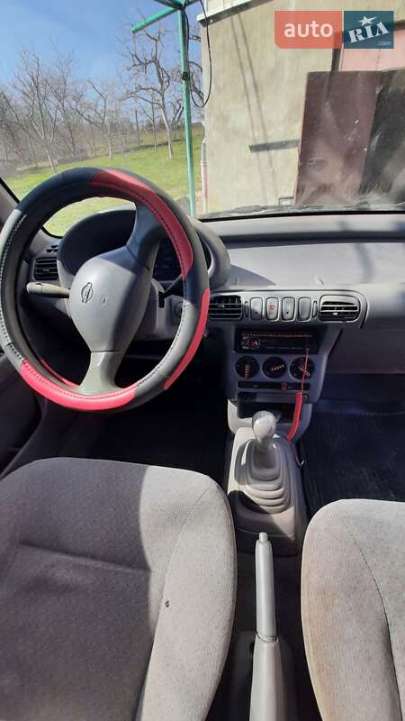 Хетчбек Nissan Micra 1994 в Вінниці
