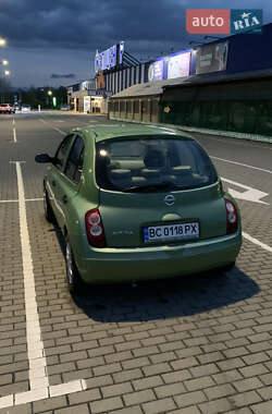 Хетчбек Nissan Micra 2004 в 