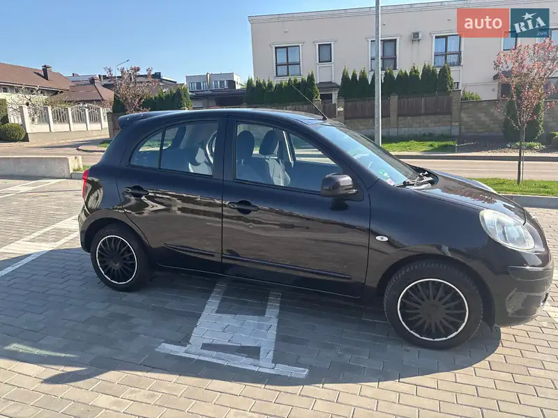 Nissan Micra 2011