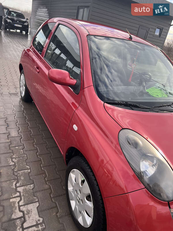 Хетчбек Nissan Micra 2004 в Львові
