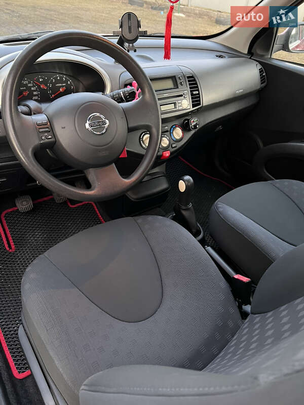 Хетчбек Nissan Micra 2004 в Львові