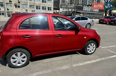 Хэтчбек Nissan Micra 2014 в 