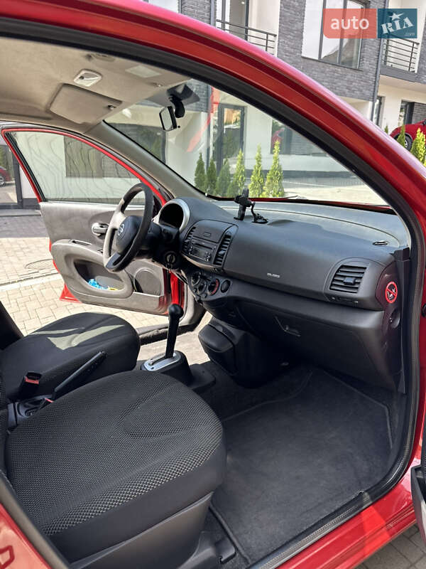 Хэтчбек Nissan Micra 2010 в Черновцах