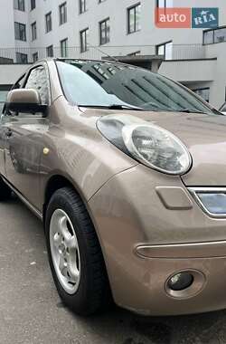 Хэтчбек Nissan Micra 2010 в Киеве