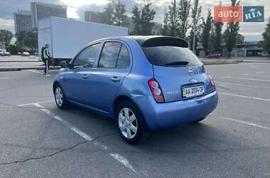 Хетчбек Nissan Micra 2004 в 