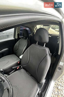 Хэтчбек Nissan Micra 2009 в 
