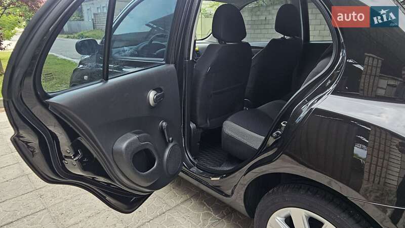 Хэтчбек Nissan Micra 2008 в Каменском