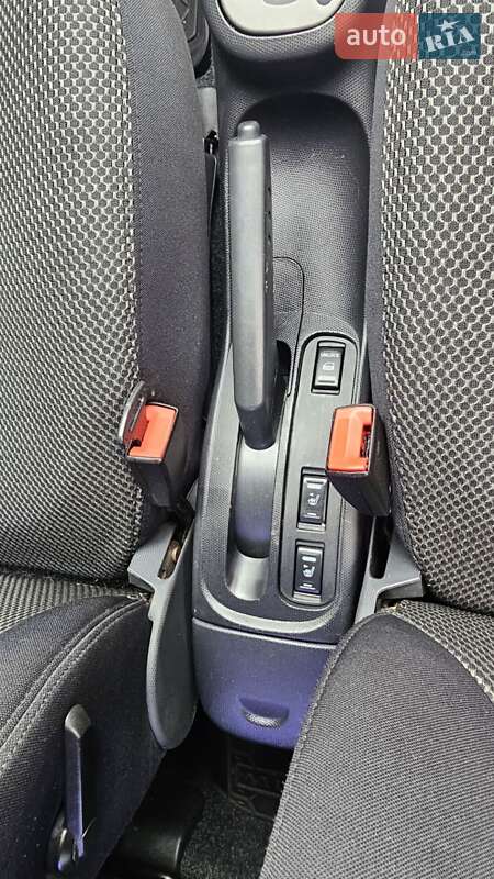 Хэтчбек Nissan Micra 2008 в Каменском