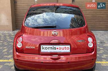 Хетчбек Nissan Micra 2005 в 