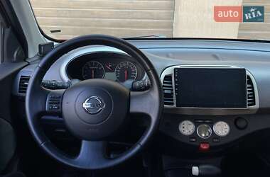 Хетчбек Nissan Micra 2005 в 