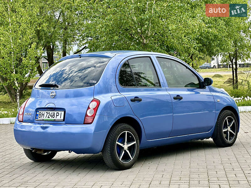 Хетчбек Nissan Micra 2004 в Кропивницькому