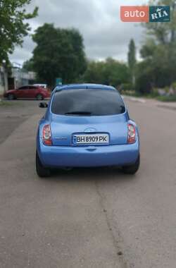 Хетчбек Nissan Micra 2004 в 