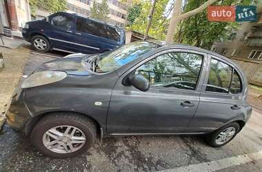 Хэтчбек Nissan Micra 2006 в 