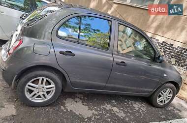 Хэтчбек Nissan Micra 2006 в 