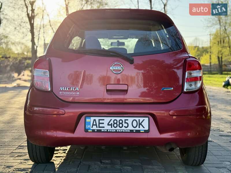Хэтчбек Nissan Micra 2012 в Днепре