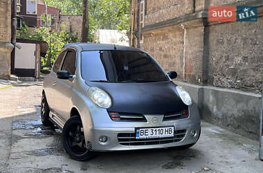 Хэтчбек Nissan Micra 2003 в 