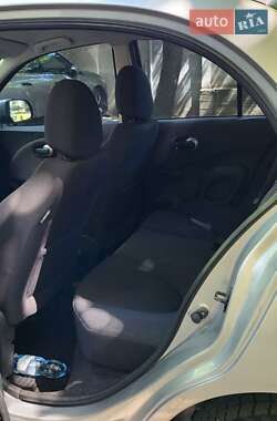 Хэтчбек Nissan Micra 2009 в 
