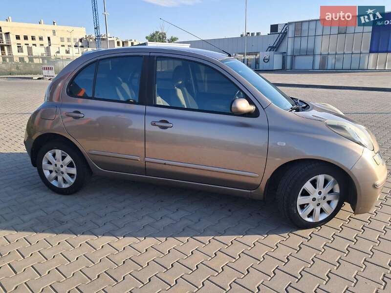 Хетчбек Nissan Micra 2008 в 