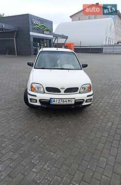 Хетчбек Nissan Micra 2001 в Святопетрівське