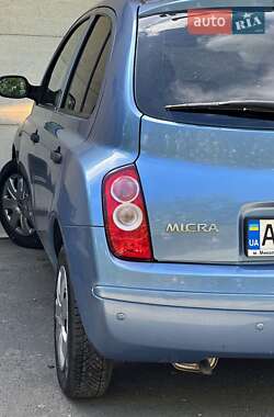 Хэтчбек Nissan Micra 2007 в 