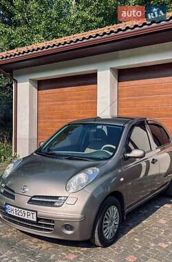 Хэтчбек Nissan Micra 2007 в 