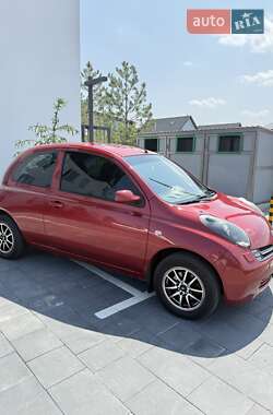Хетчбек Nissan Micra 2005 в 