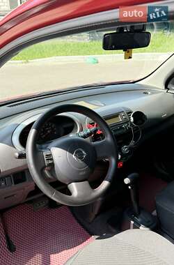 Хетчбек Nissan Micra 2005 в 